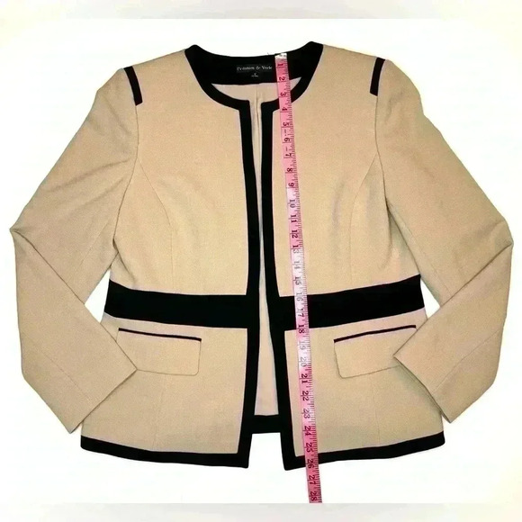 Preston & York Women’s Business Casual Suit Jacket Size 12 - Picture 3 of 9